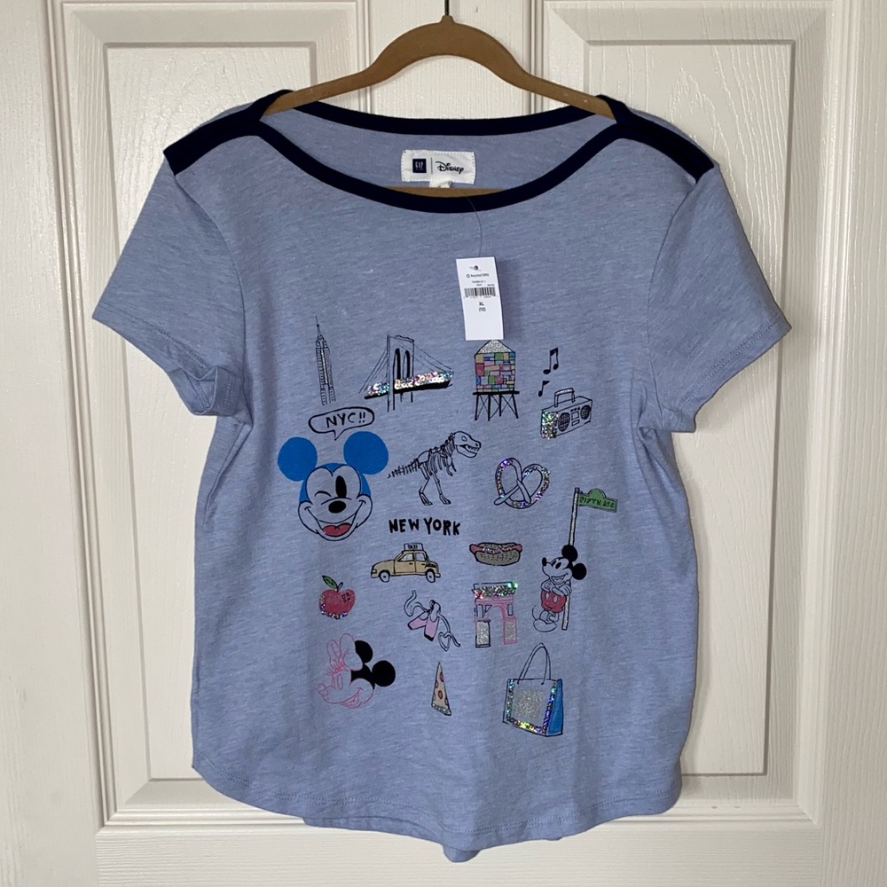 Gap Disney New York City Icons Tee - NEW🍎